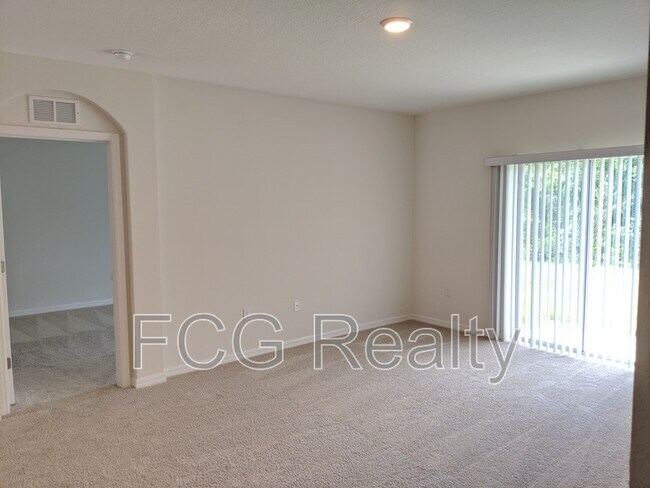 Building Photo - 3369 Wellborn Dr