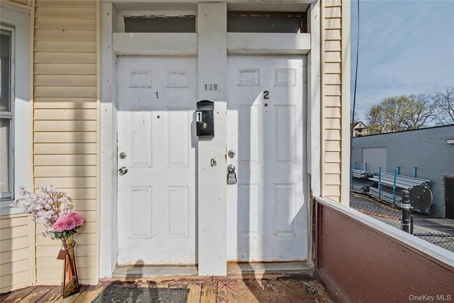 Building Photo - 139 N Hamilton St