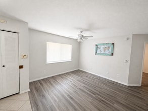 Building Photo - 7904 Waterview Way