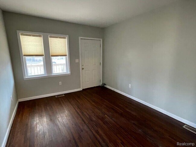 Foto del edificio - 429 E Hayes Ave