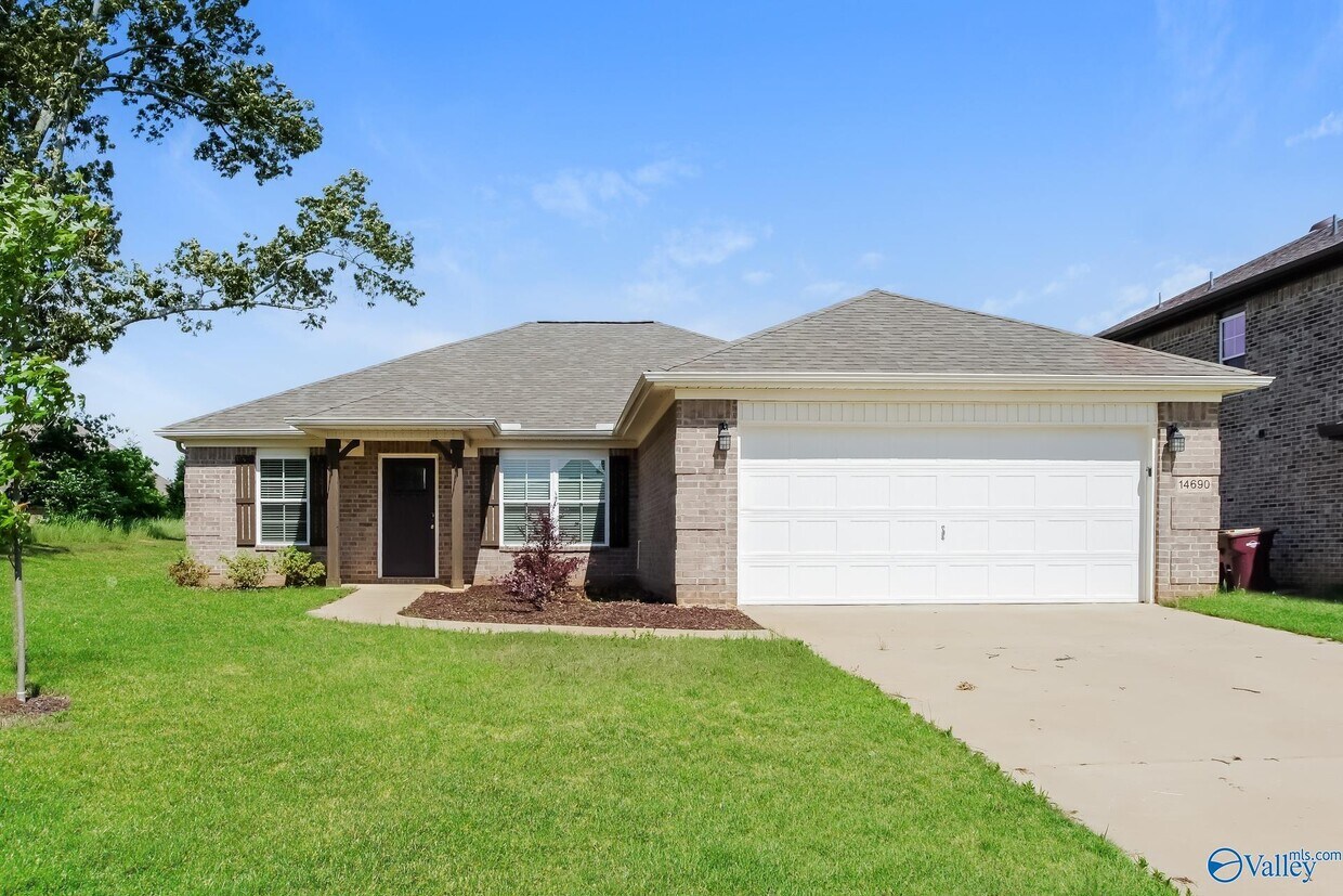 Foto principal - 14690 Bowman St