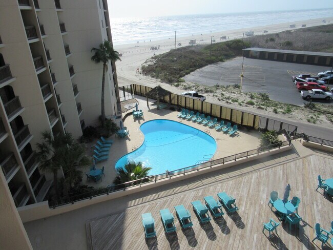 Come to The Dunes for the Winter! - 1000 Lantana Dr