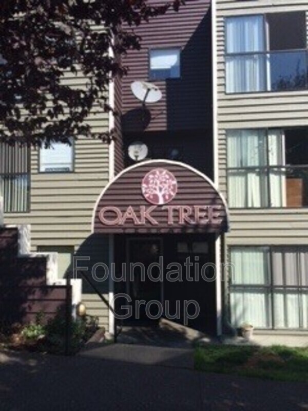 Foto del edificio - 922 N 104th St