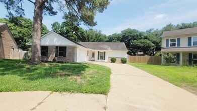 Building Photo - 16002 Maple Acres Ct