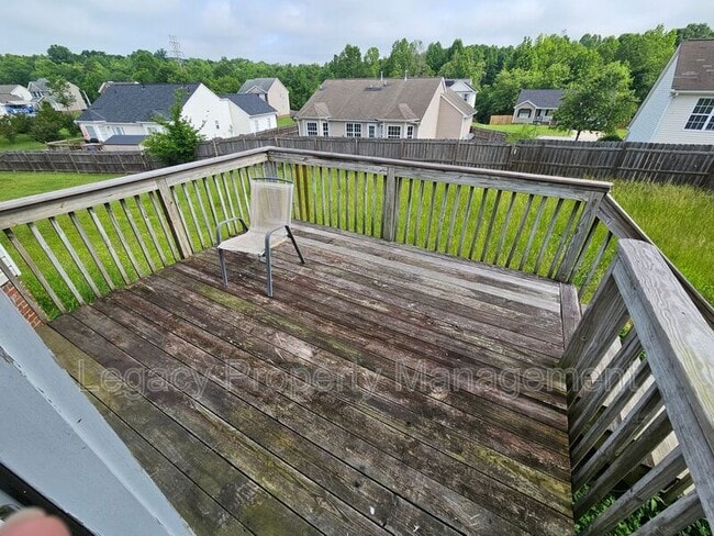 Building Photo - 539 Creekview Ct