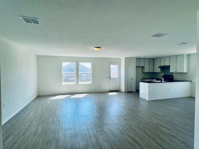 Photo - 10135 Ana Hts House