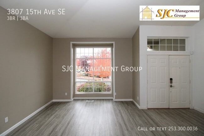 Foto del edificio - 3807 15th Ave SE