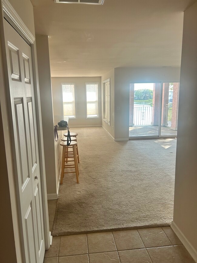 Building Photo - 7712 Yacht Club Dr
