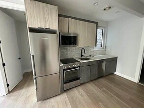Building Photo - 459 E 135th St