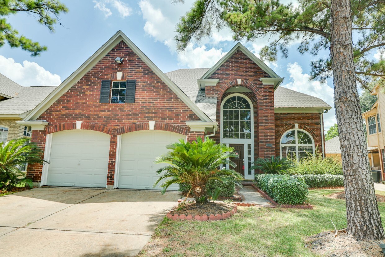 Primary Photo - 7419 Pleasant Ridge Dr