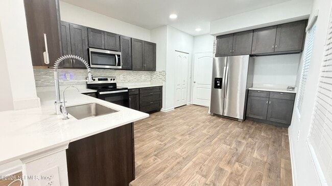 Building Photo - 9042 Alpine Aster Rd