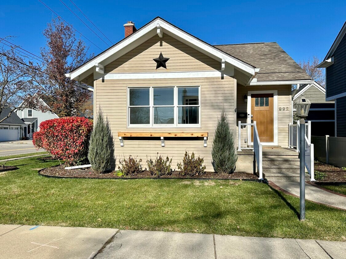 Foto principal - 992 Palmer