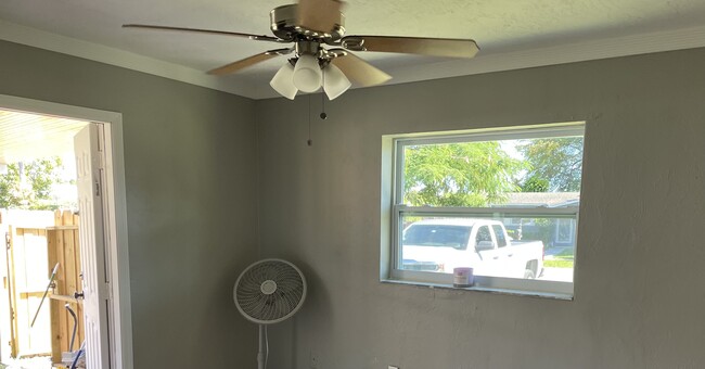 Building Photo - 30008 SW 159th Dr
