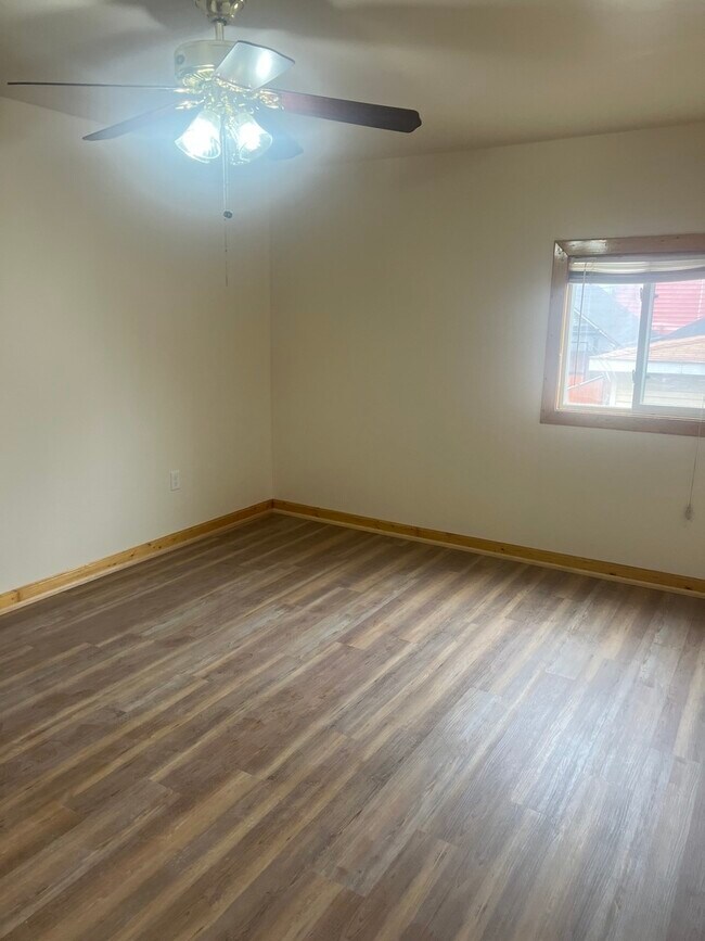 Foto del edificio - 10143 S Ave L