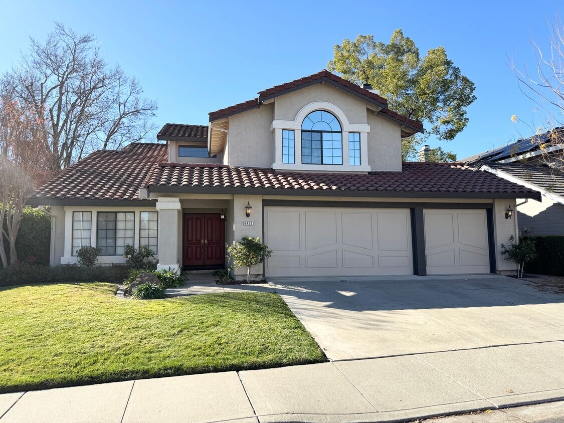 Primary Photo - Perfect Shape Pleasanton Single Family Hom...