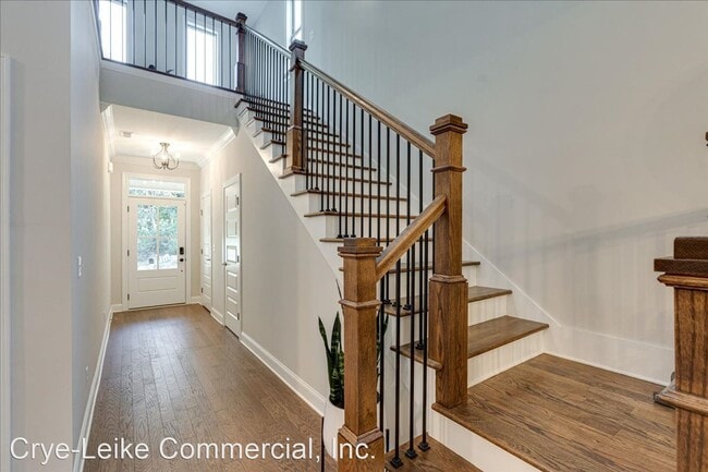 Foto del edificio - 3 br, 2.5 bath House - 328 Wayne Ave