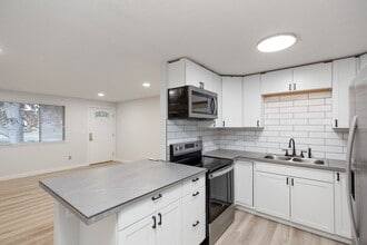 Building Photo - 4106 McLean Dr