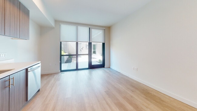 Interior Photo - HQ