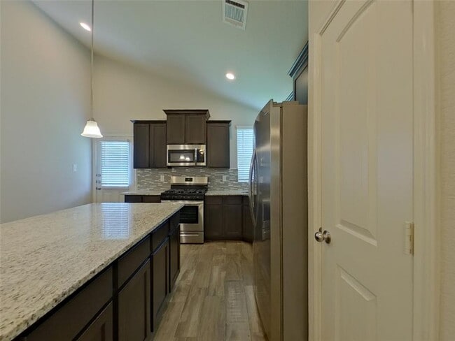 Building Photo - 9849 Gln Brk Ln