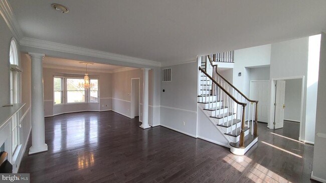 Building Photo - 10754 Blaze Dr