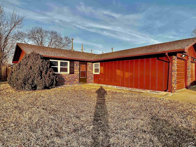 Building Photo - 3710 Brush Creek Dr