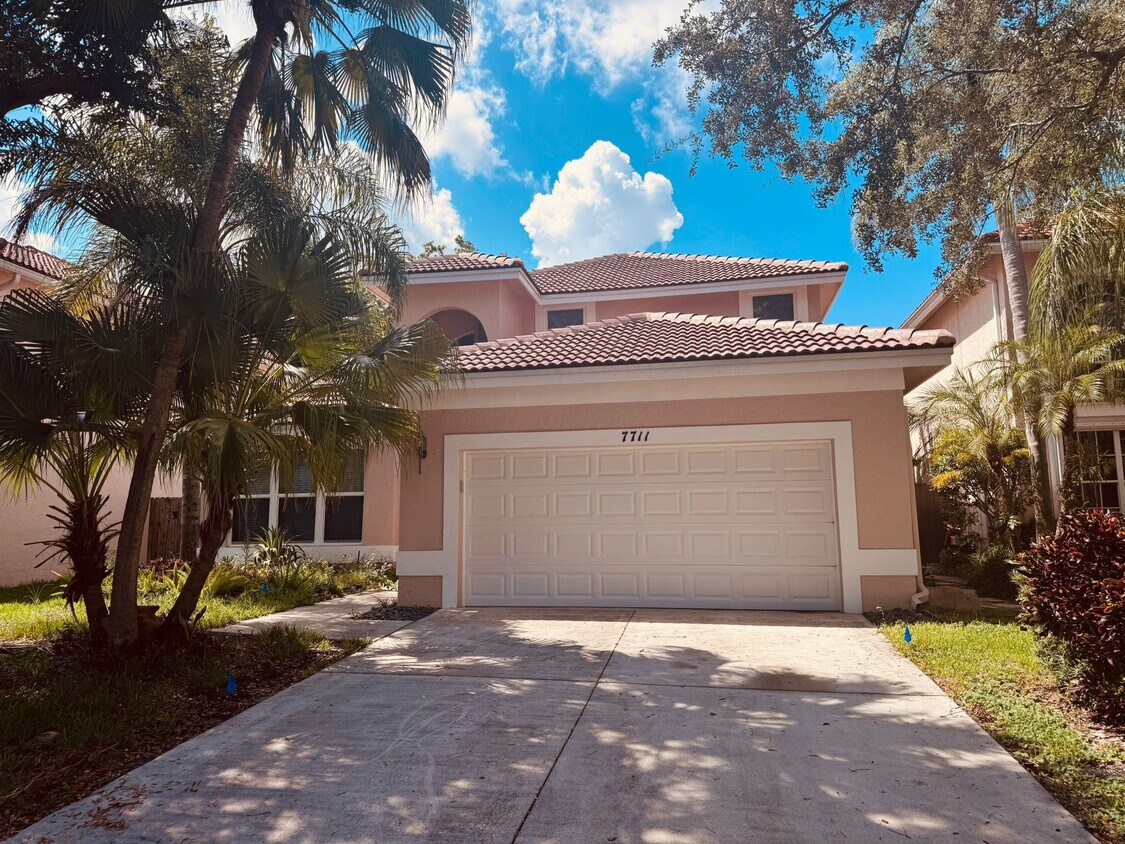 Primary Photo - 7711 NW 29th St