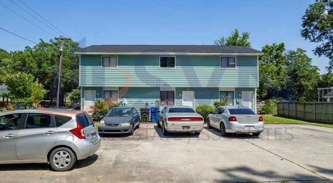 Building Photo - 301 S Guthrie Ave