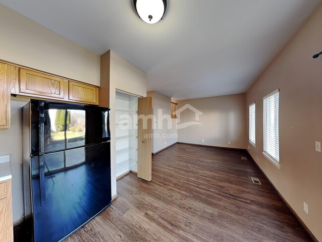 Foto del edificio - 22258 W Niagara Ct