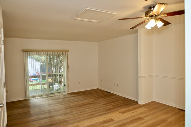 Foto del edificio - 814 Cobble Creek Curv