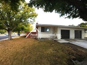 Building Photo - 1501 Janrick Ave