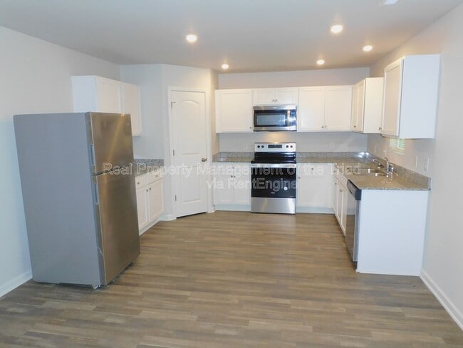 Building Photo - 117 Carmel Cv Dr