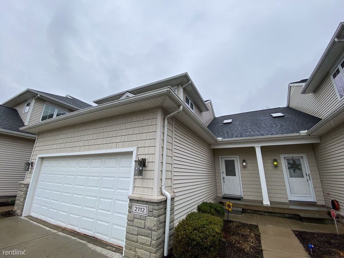 Primary Photo - 3 br, 2.5 bath Townhome - 2112 Liberty Hts