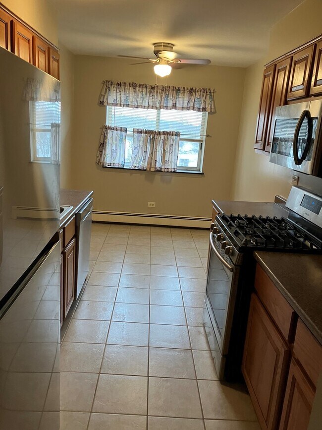 Foto del edificio - 1311 S Finley Rd