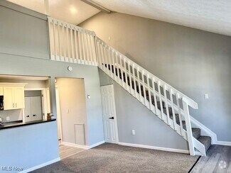Building Photo - 1360 Melanie Dr