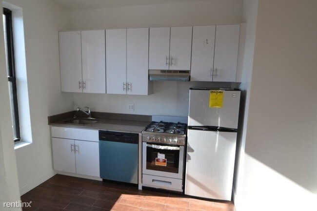 Building Photo - 284 Saint Nicholas Ave