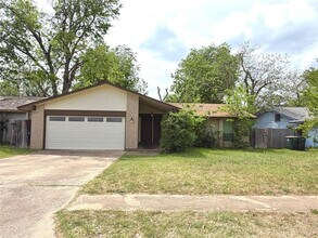 Building Photo - 12212 Wallingstone Ln