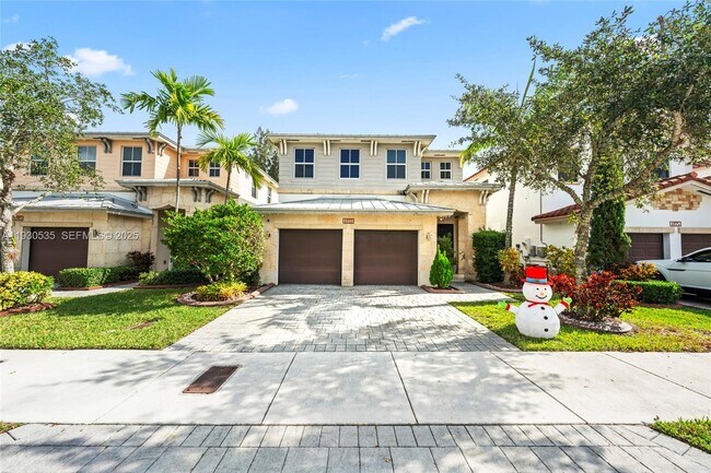 Foto del edificio - 6933 NW 104th Ct