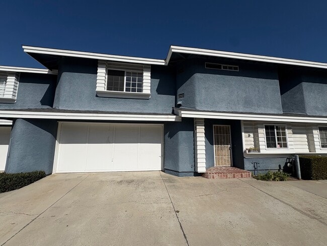 Photo - 2652 Santa Ana Ave Townhome