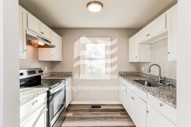 Foto del edificio - 3906 Jewell Ave