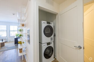 1BR, 1BA - 582SF - Meridia Roselle Park 10