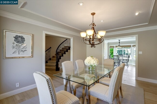 Foto del edificio - 310 Glen Alpine Ct