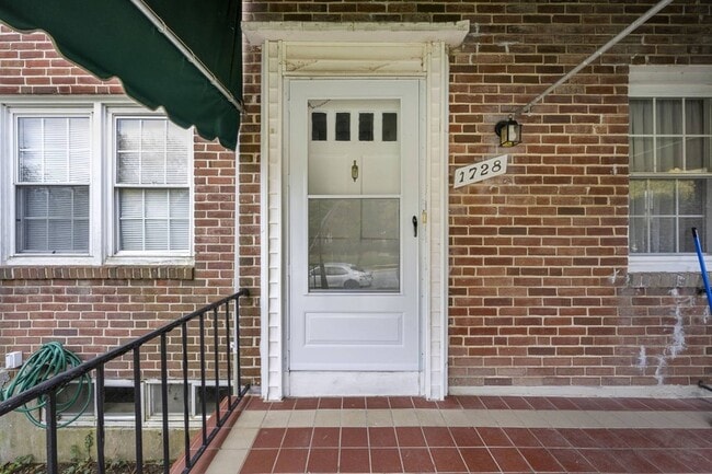 Foto del edificio - 1728 Aberdeen Rd