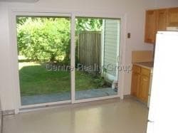 Building Photo - 3 bedroom in Newton MA