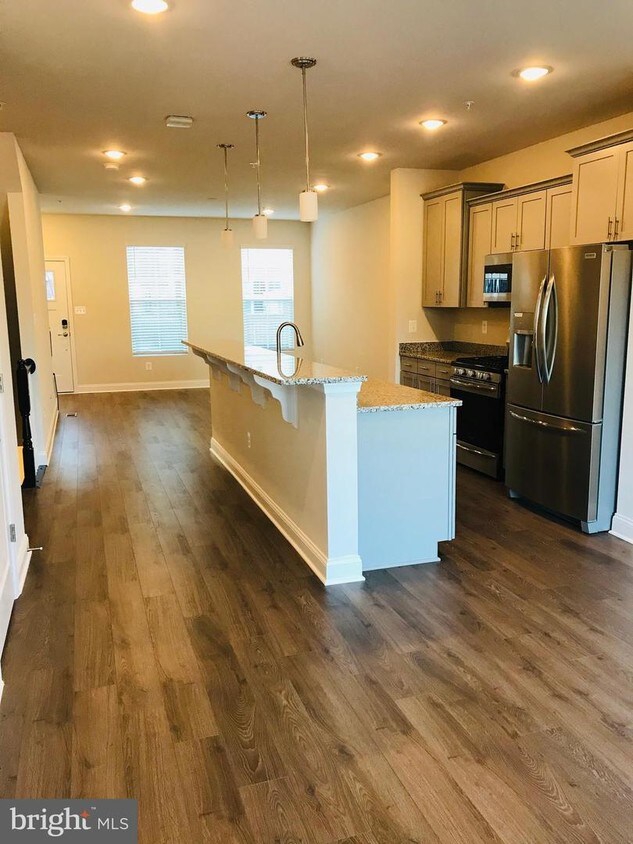 Foto principal - 7154 Banbury Dr