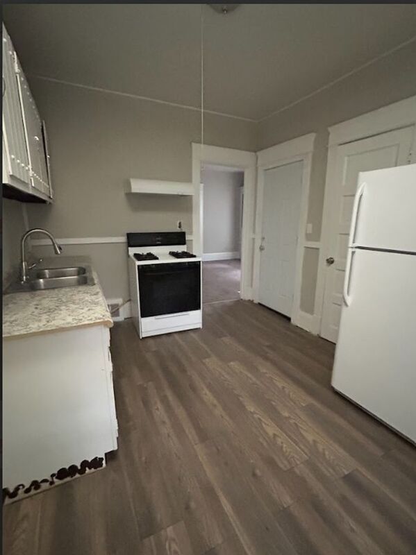 Foto del edificio - 2785 E 117th St