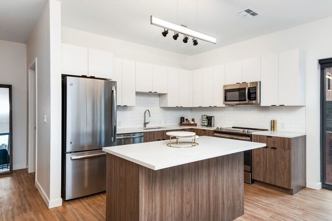 Interior Photo - Arterra KC Alton Collection