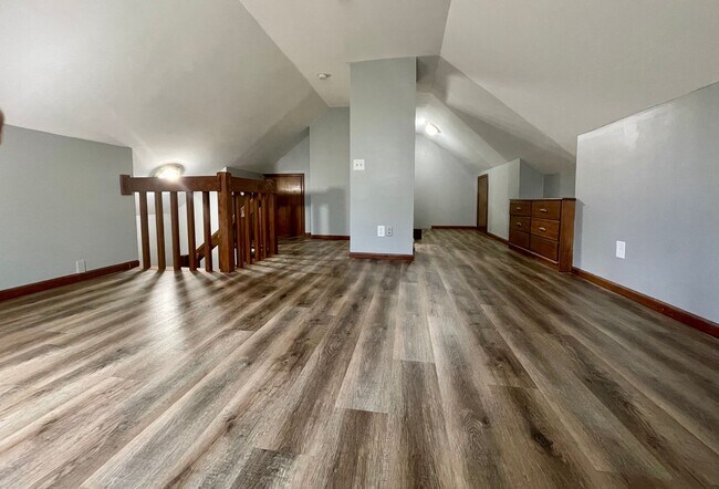 Foto del edificio - Stunning 3 Bedroom 2 Bathroom Home in Minneapolis!