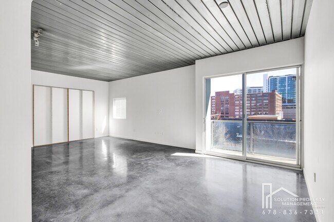 Foto del edificio - 620 Glen Iris Dr NE