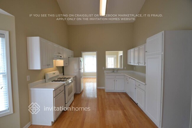 Foto del edificio - 2110 Heatherton Rd