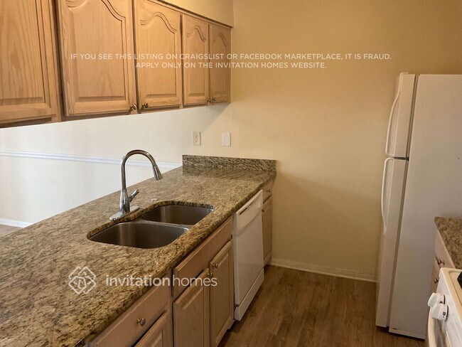 Foto del edificio - 1642 Imperial Ct